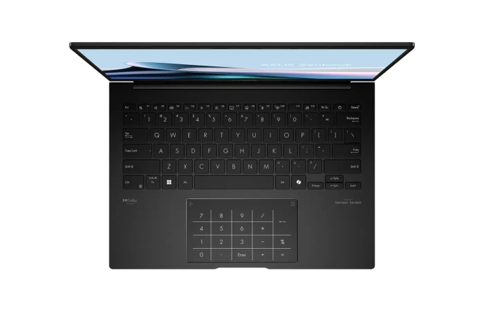 asus-zenbook-14-oled-ryzen-7-8840hs-keyboard 